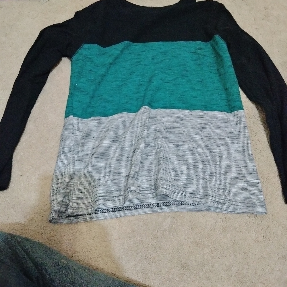 Medium Old Navy long sleeve shirt
